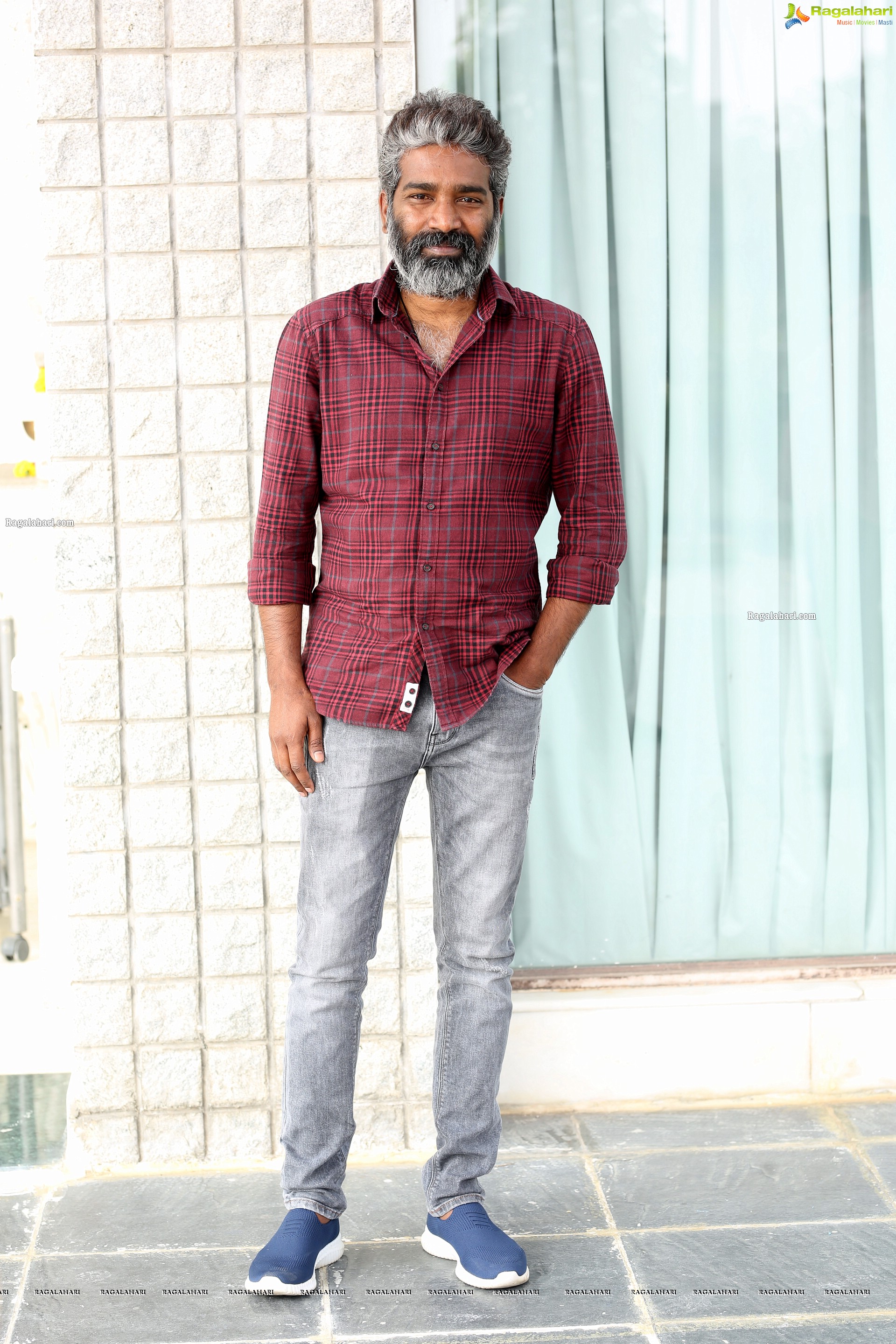 Kishore Tirumala Interview About Red Movie, HD Photo Gallery