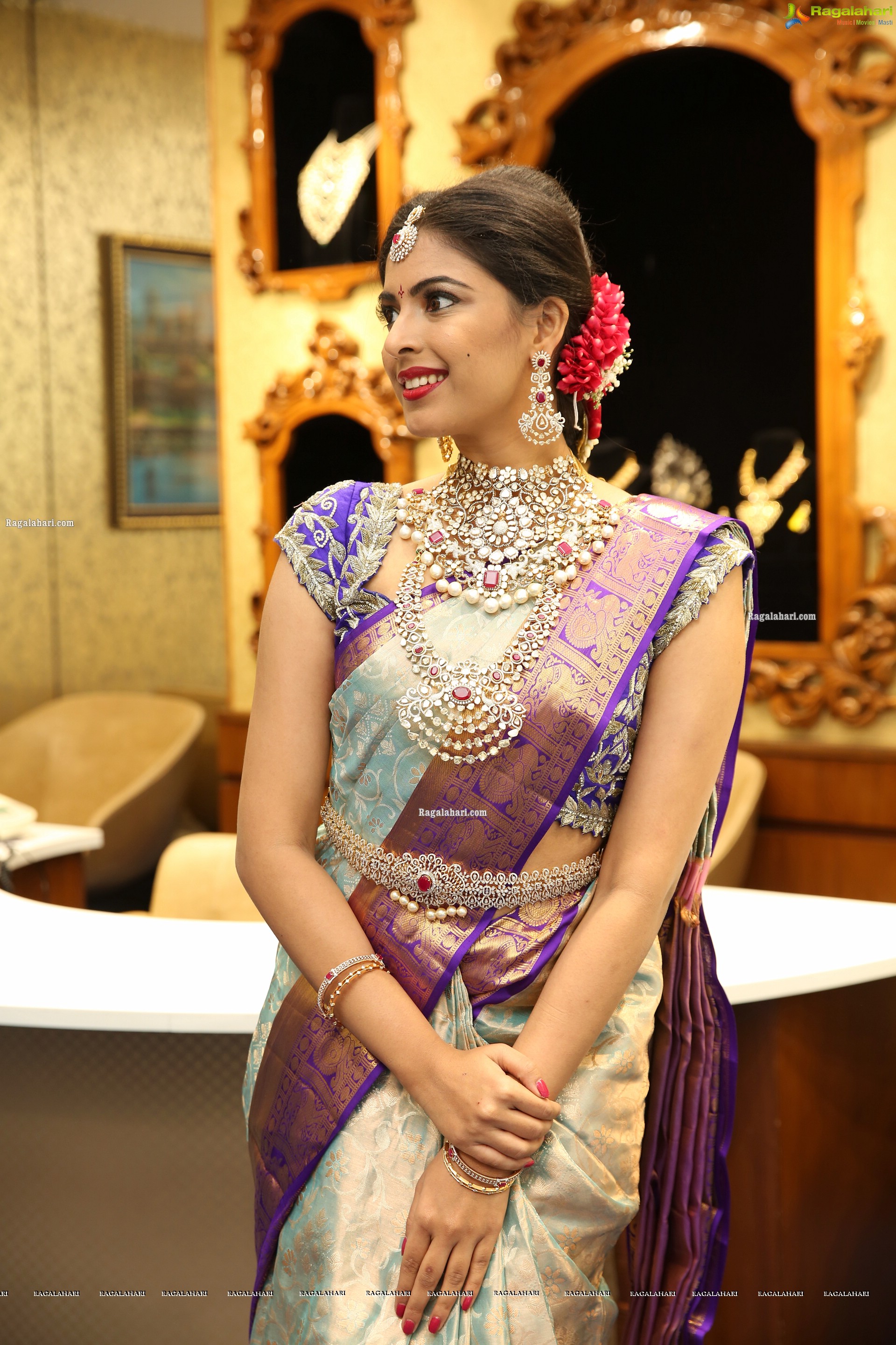 Khushboo Maheshwari Showcases a Bridal Collection by The Diamond Store by Chandubhai, HD Stills