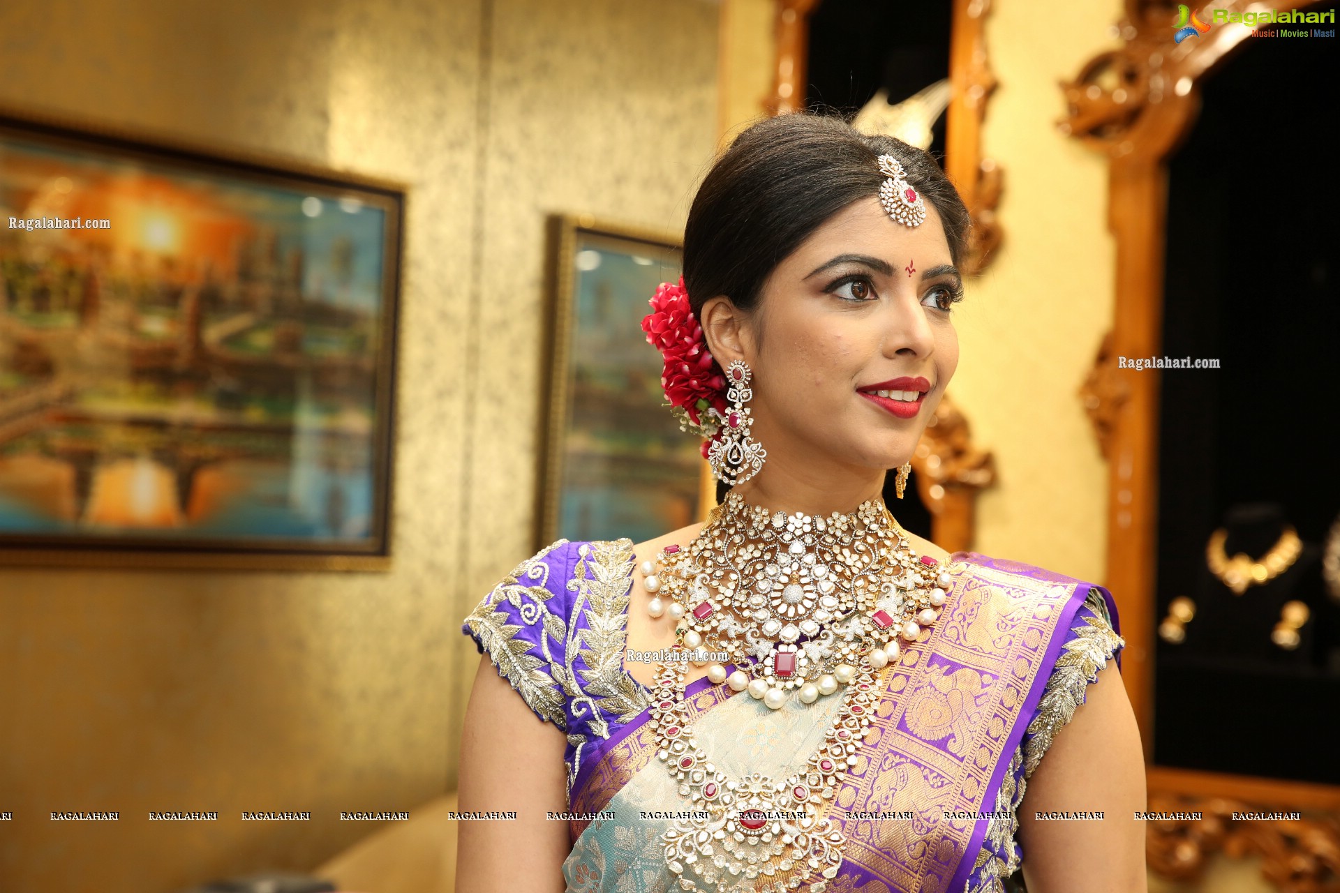 Khushboo Maheshwari Showcases a Bridal Collection by The Diamond Store by Chandubhai, HD Stills