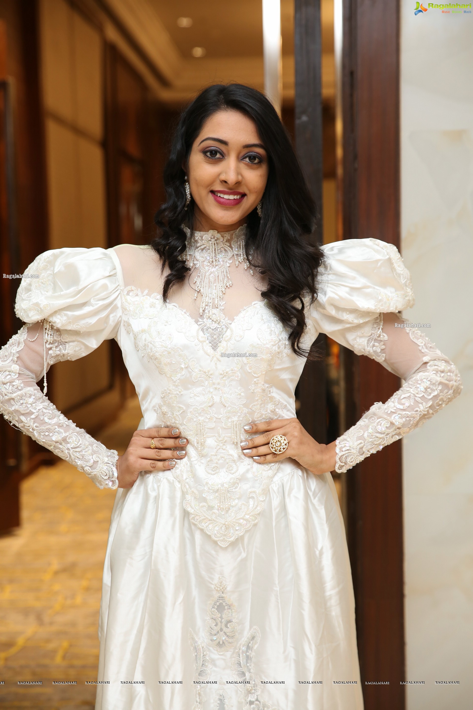 Lakshmi Ayalasomayajula In White Dress at Me Women Fashion Show, HD Photo Gallery