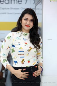 Mannara Chopra at Xiaomi Mi 10i Smartphone Launch