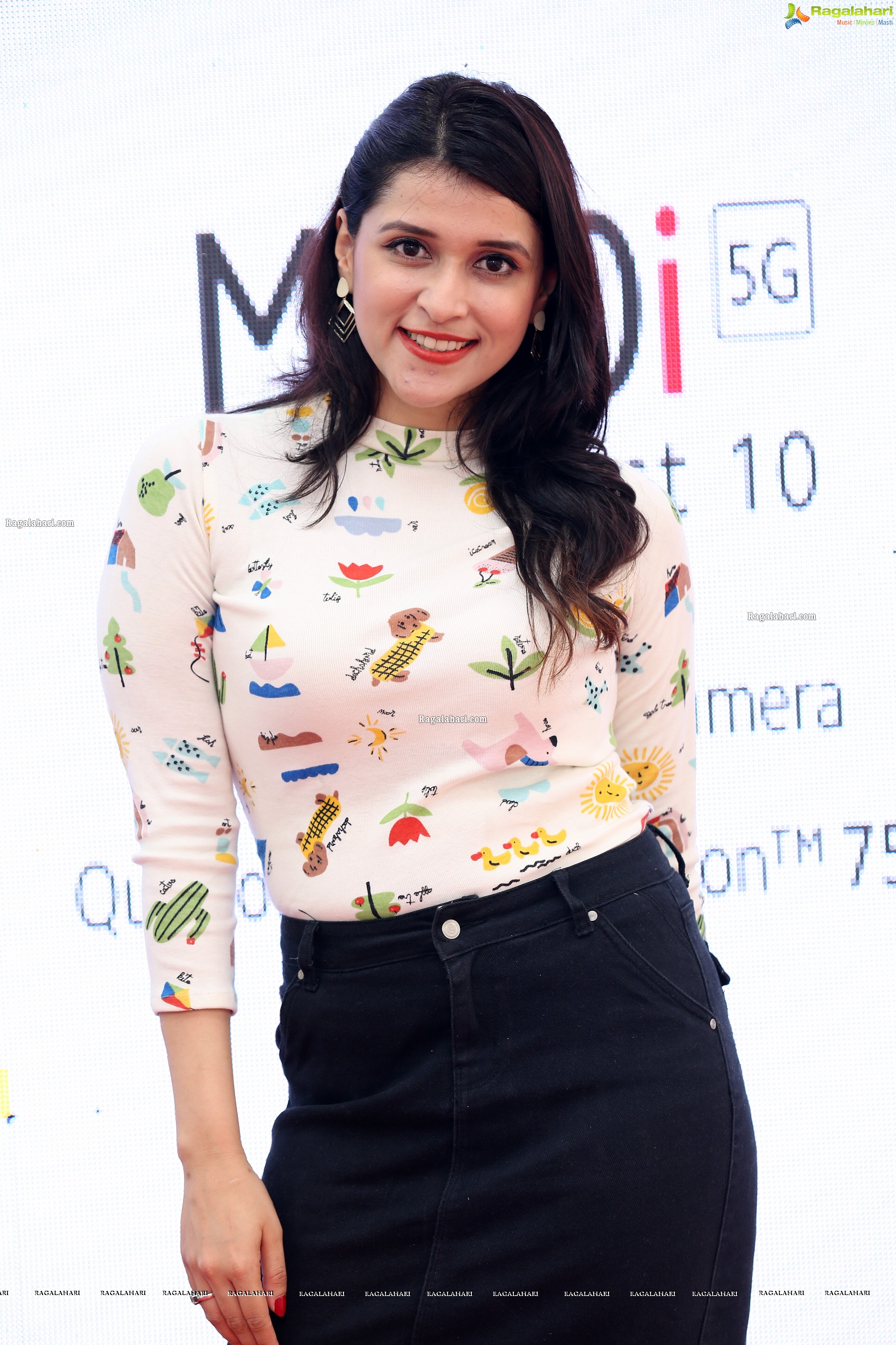 Mannara Chopra at Xiaomi Mi 10i Smartphone Launch, HD Photo Gallery