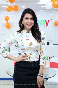 Mannara Chopra at Xiaomi Mi 10i Smartphone Launch