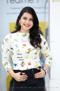 Mannara Chopra at Xiaomi Mi 10i Smartphone Launch