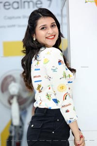 Mannara Chopra at Xiaomi Mi 10i Smartphone Launch