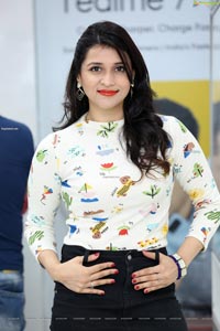 Mannara Chopra at Xiaomi Mi 10i Smartphone Launch