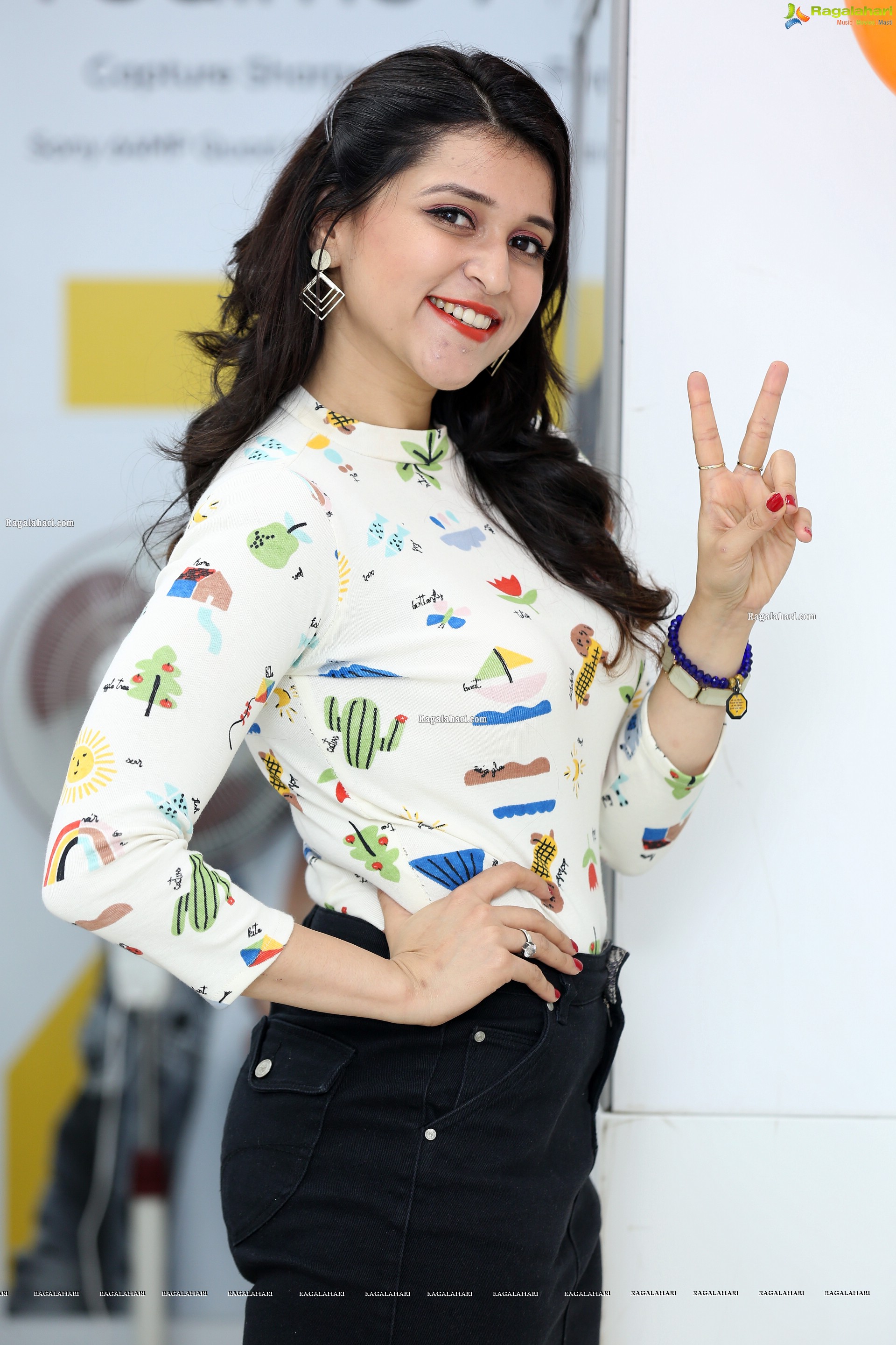 Mannara Chopra at Xiaomi Mi 10i Smartphone Launch, HD Photo Gallery