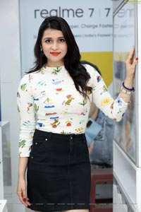 Mannara Chopra at Xiaomi Mi 10i Smartphone Launch