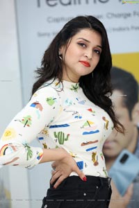 Mannara Chopra at Xiaomi Mi 10i Smartphone Launch