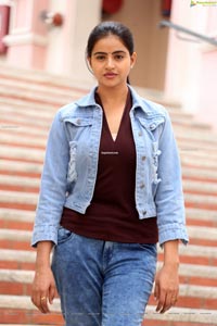 Naveena Reddy at Naveen Chandra New Film Launch