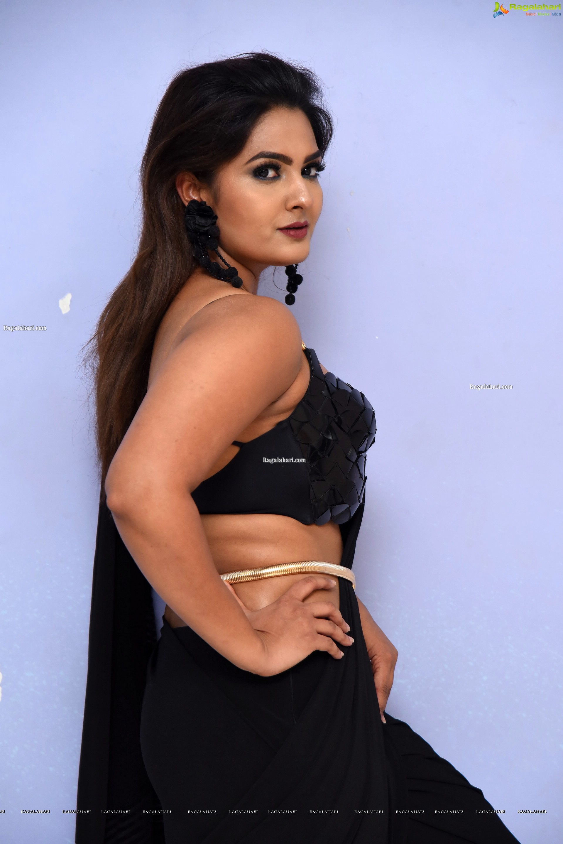 Neha Deshpande at Psycho Movie Teaser Launch, HD Photo Gallery