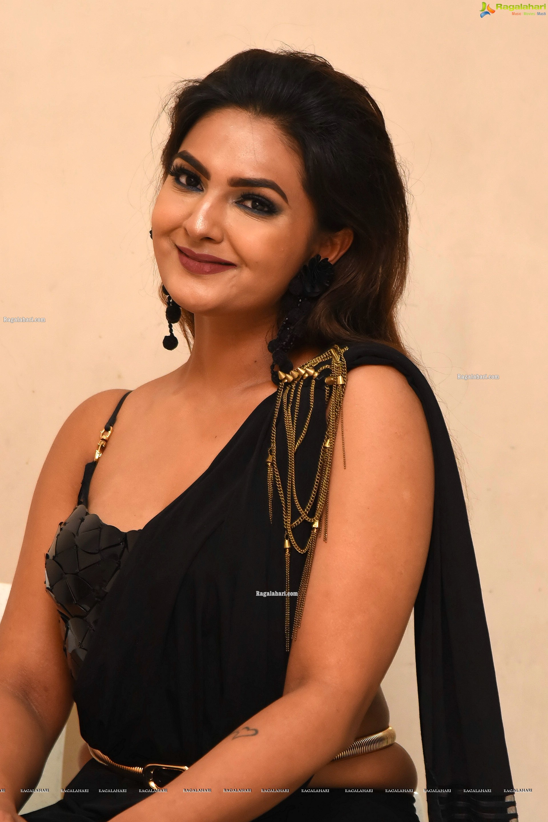Neha Deshpande at Psycho Movie Teaser Launch, HD Photo Gallery