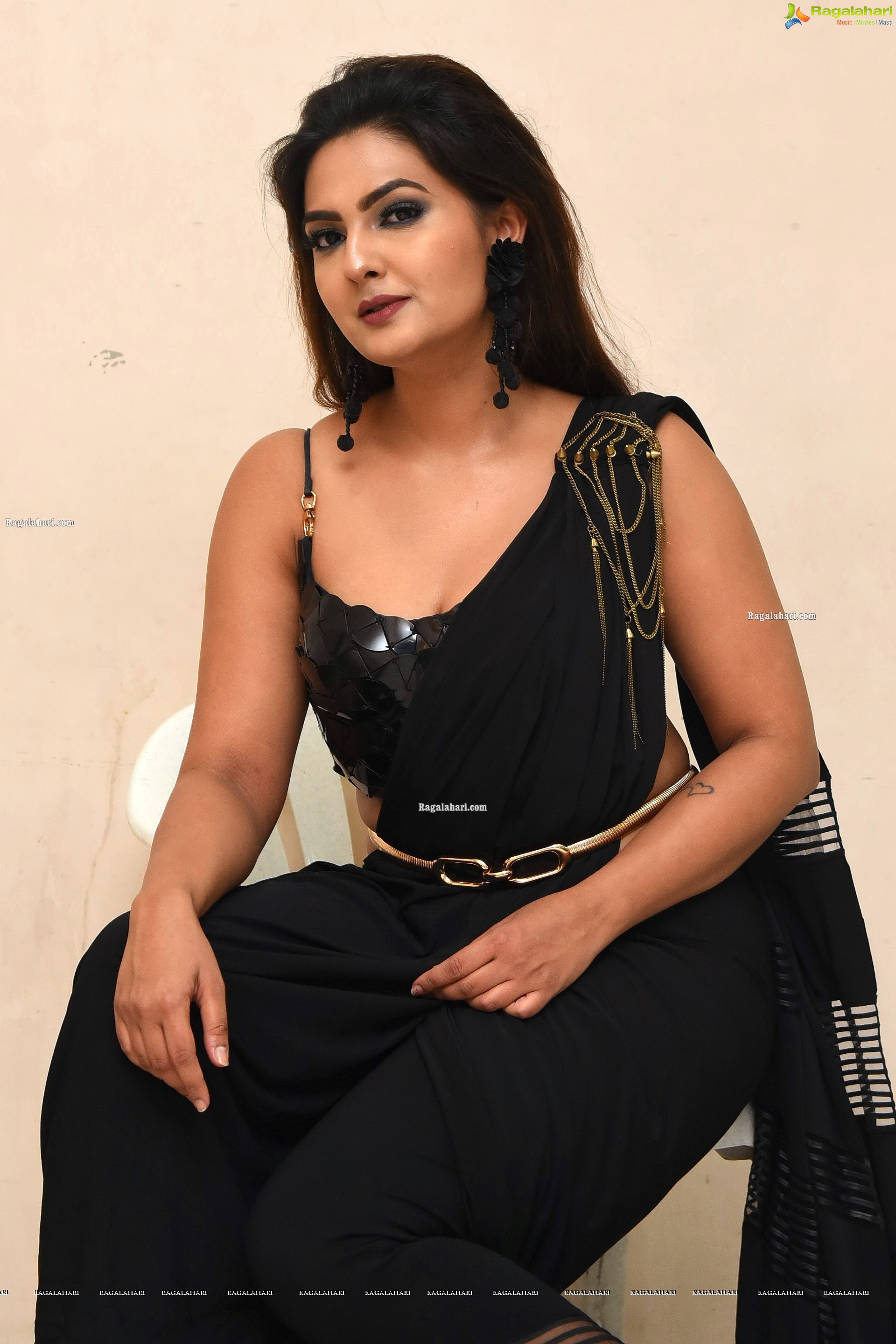 Neha Deshpande at Psycho Movie Teaser Launch, HD Photo Gallery