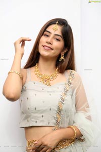 Nikita Tanwani at Hi Life Exhibition Curtain Raiser