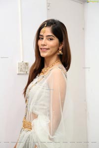 Nikita Tanwani at Hi Life Exhibition Curtain Raiser