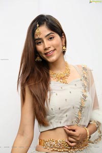 Nikita Tanwani at Hi Life Exhibition Curtain Raiser