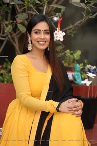 Nivetha Pethuraj at Red Movie Interview