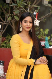 Nivetha Pethuraj at Red Movie Interview