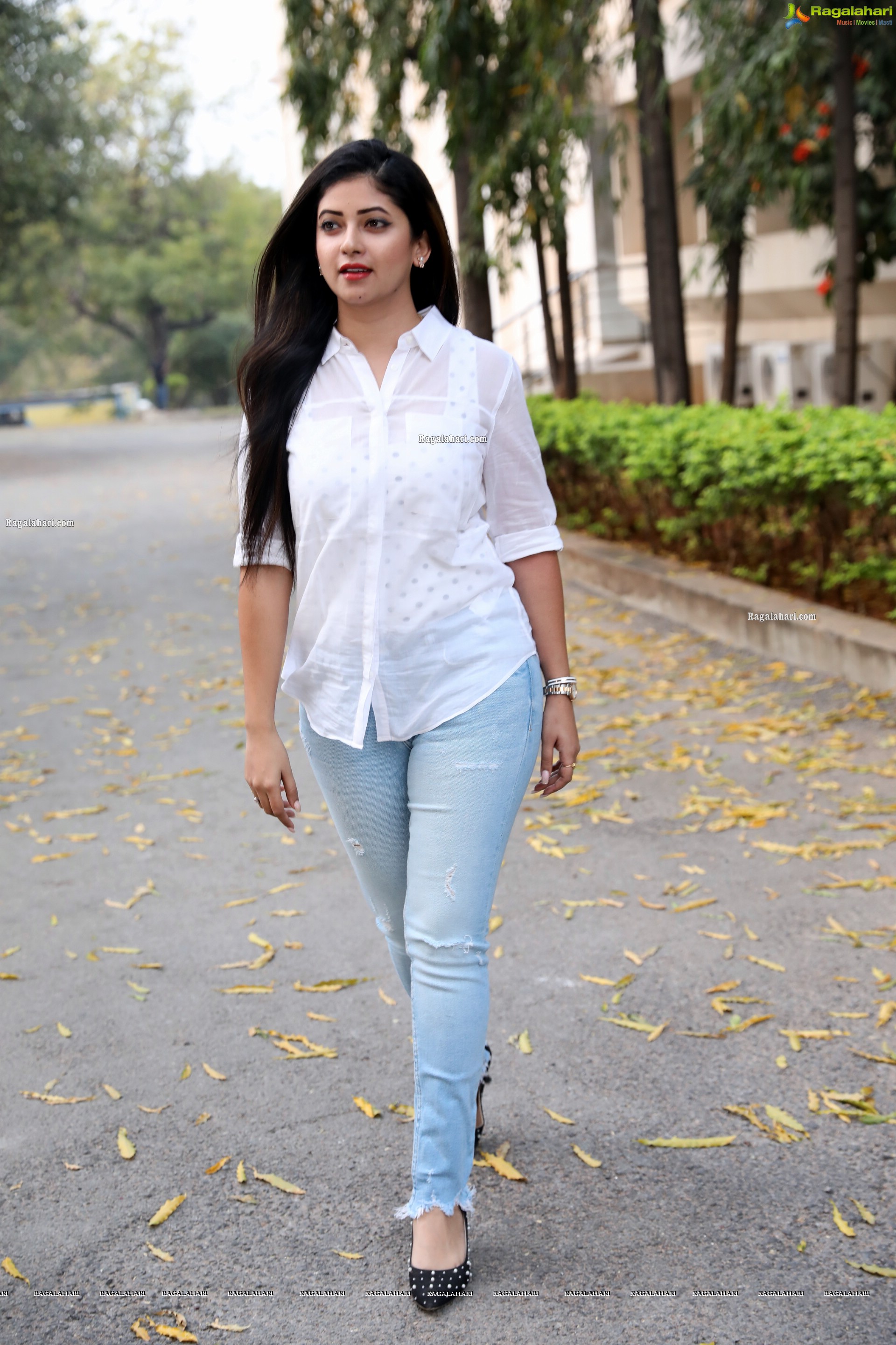 Pallavi Gowda at Ajatha Shatruvu Web Series Teaser Launch, HD Photo Gallery