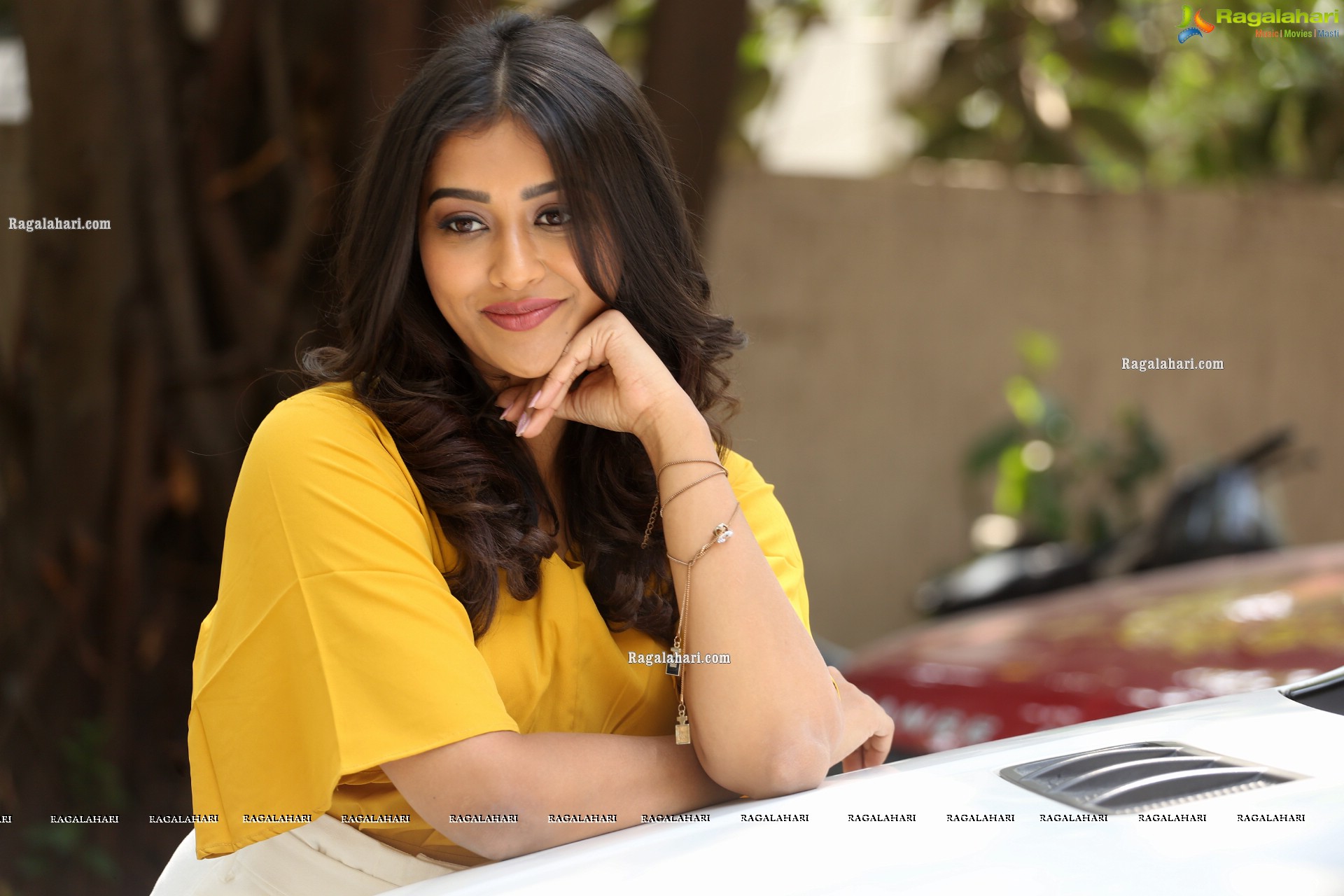 Pooja Jhaveri at Bangaru Bullodu Movie Interview, HD Photo Gallery