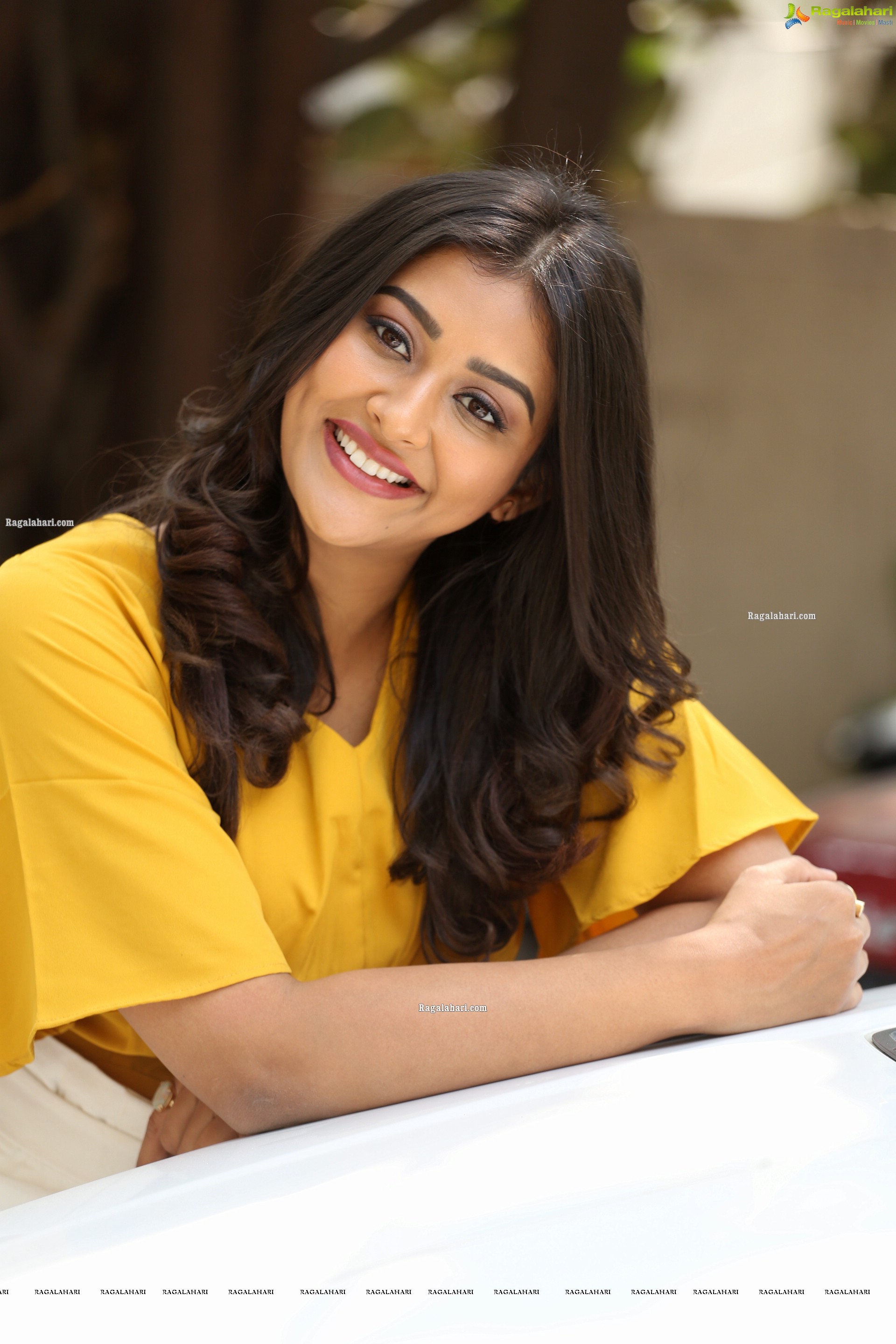 Pooja Jhaveri at Bangaru Bullodu Movie Interview, HD Photo Gallery