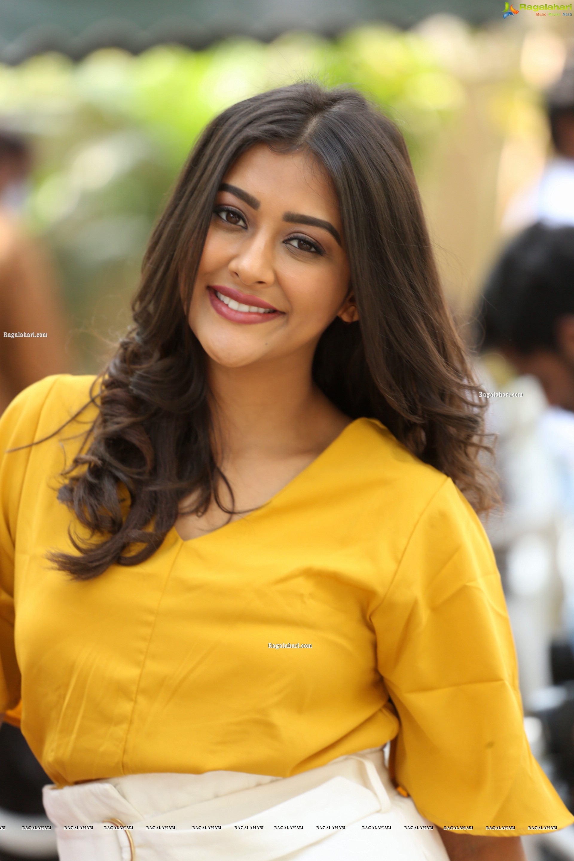 Pooja Jhaveri at Bangaru Bullodu Movie Interview, HD Photo Gallery