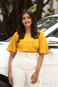 Pooja Jhaveri at Bangaru Bullodu Movie Interview