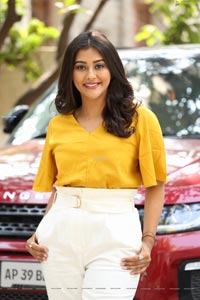 Pooja Jhaveri at Bangaru Bullodu Movie Interview