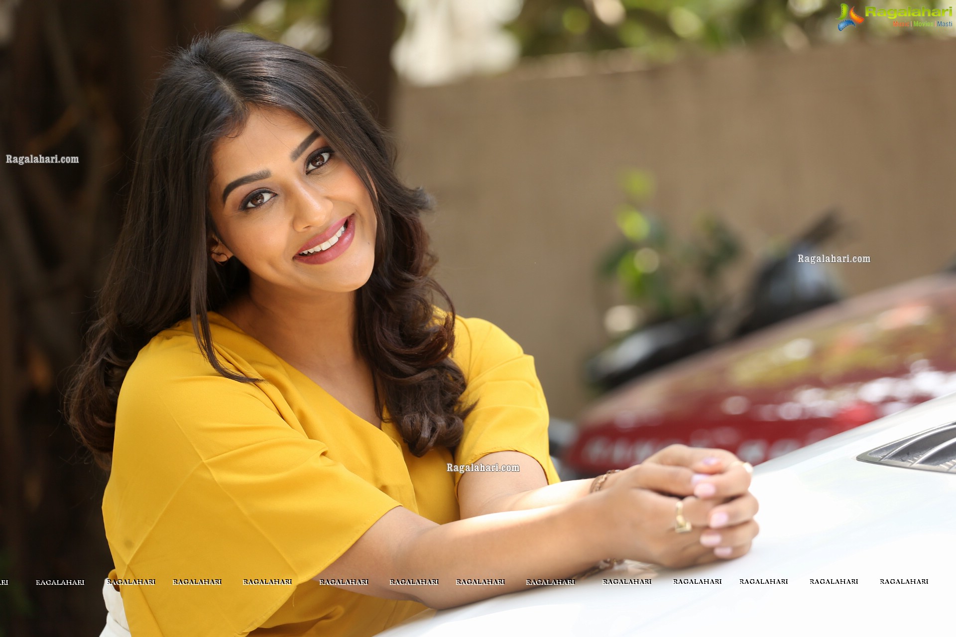Pooja Jhaveri at Bangaru Bullodu Movie Interview, HD Photo Gallery