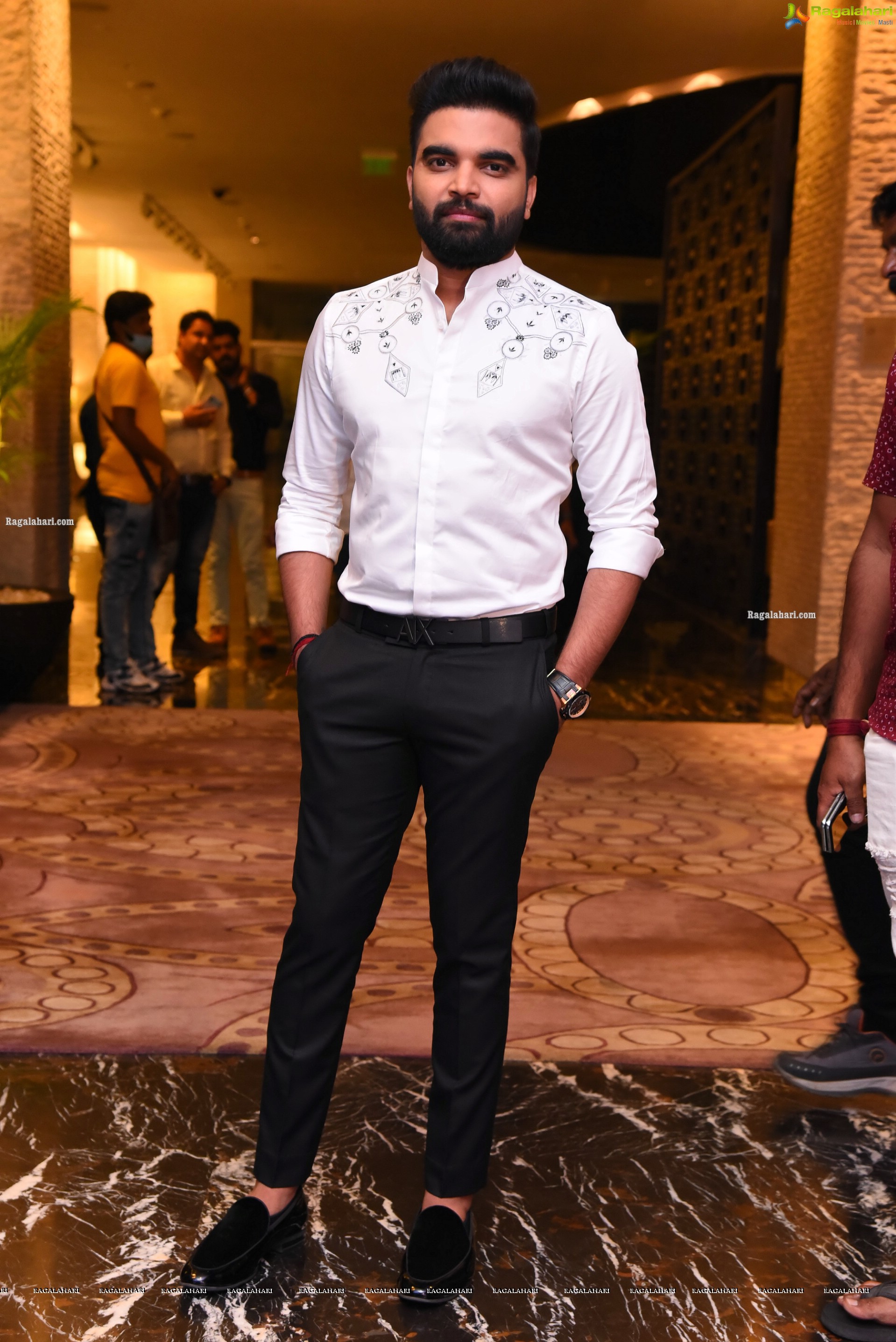 Pradeep Machiraju at 30 Rojullo Preminchadam Ela Pre-Release Event, HD Stills