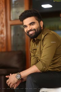 Pradeep Machiraju at 30 Rojullo Preminchadam Ela Interview