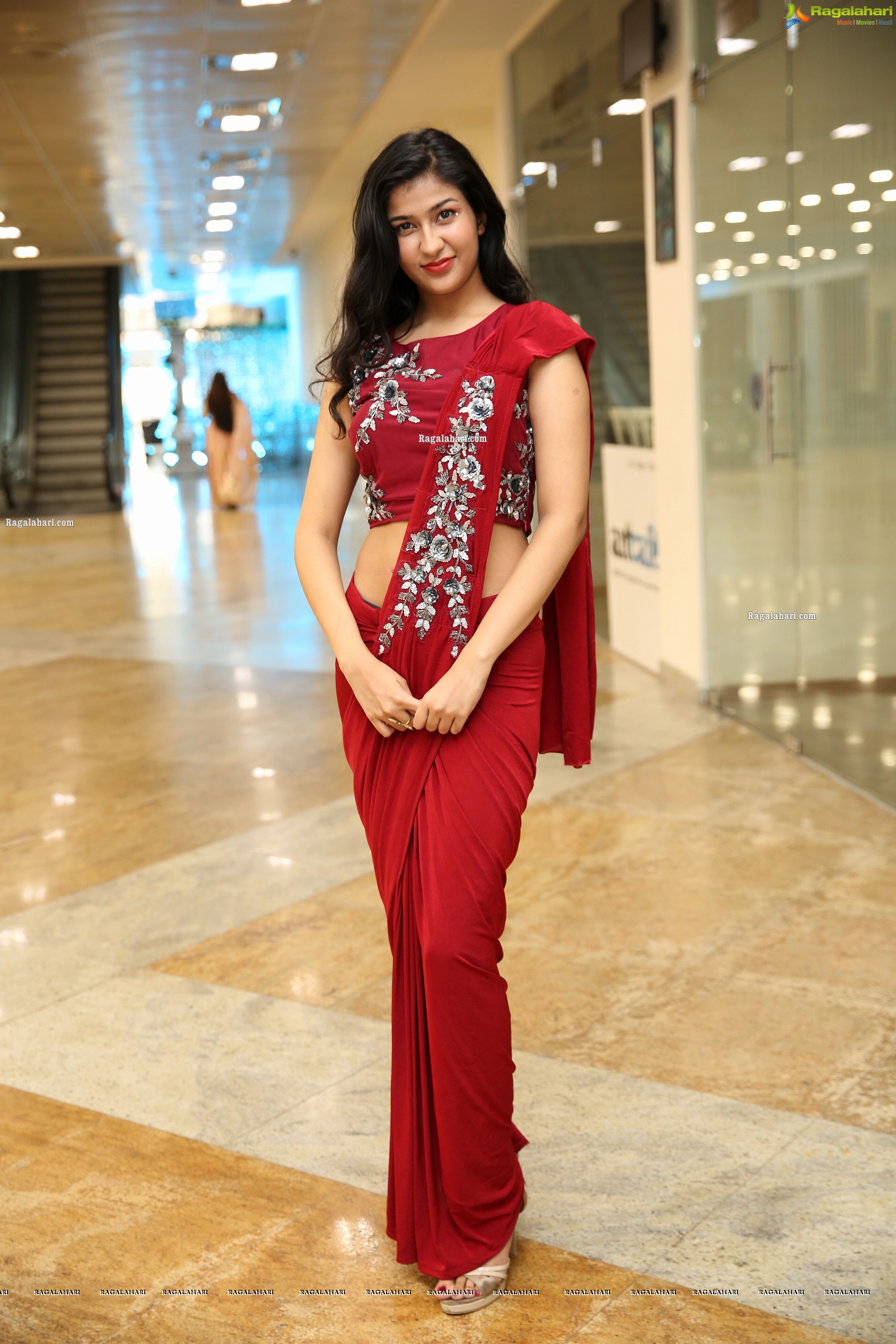 Riya Singh in Dazzling Red Designer Saree, HD Photo Gallery