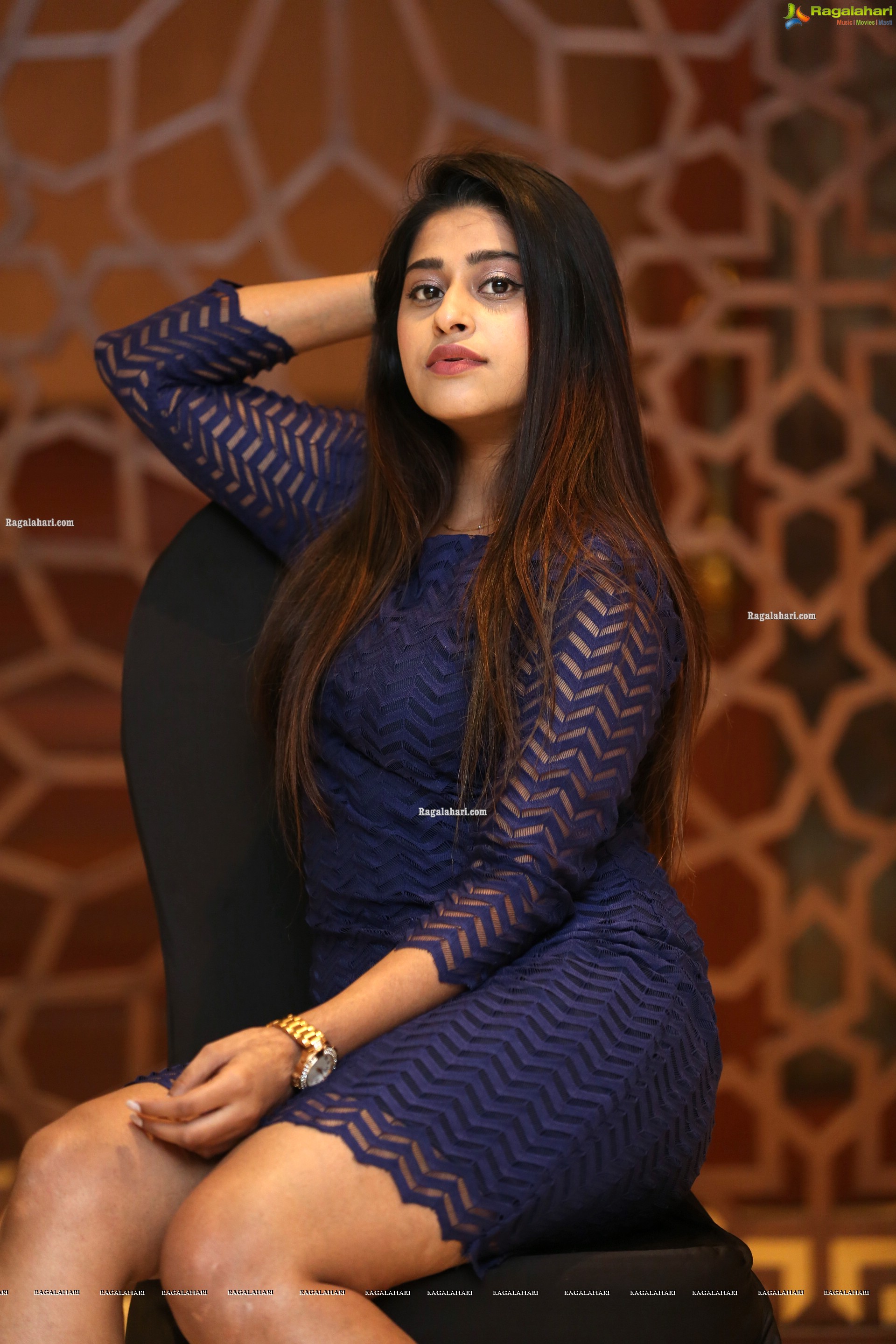 Shravani Varma at Sutraa Fashion & Lifestyle Exhibition Festive Special, HD Photo Gallery