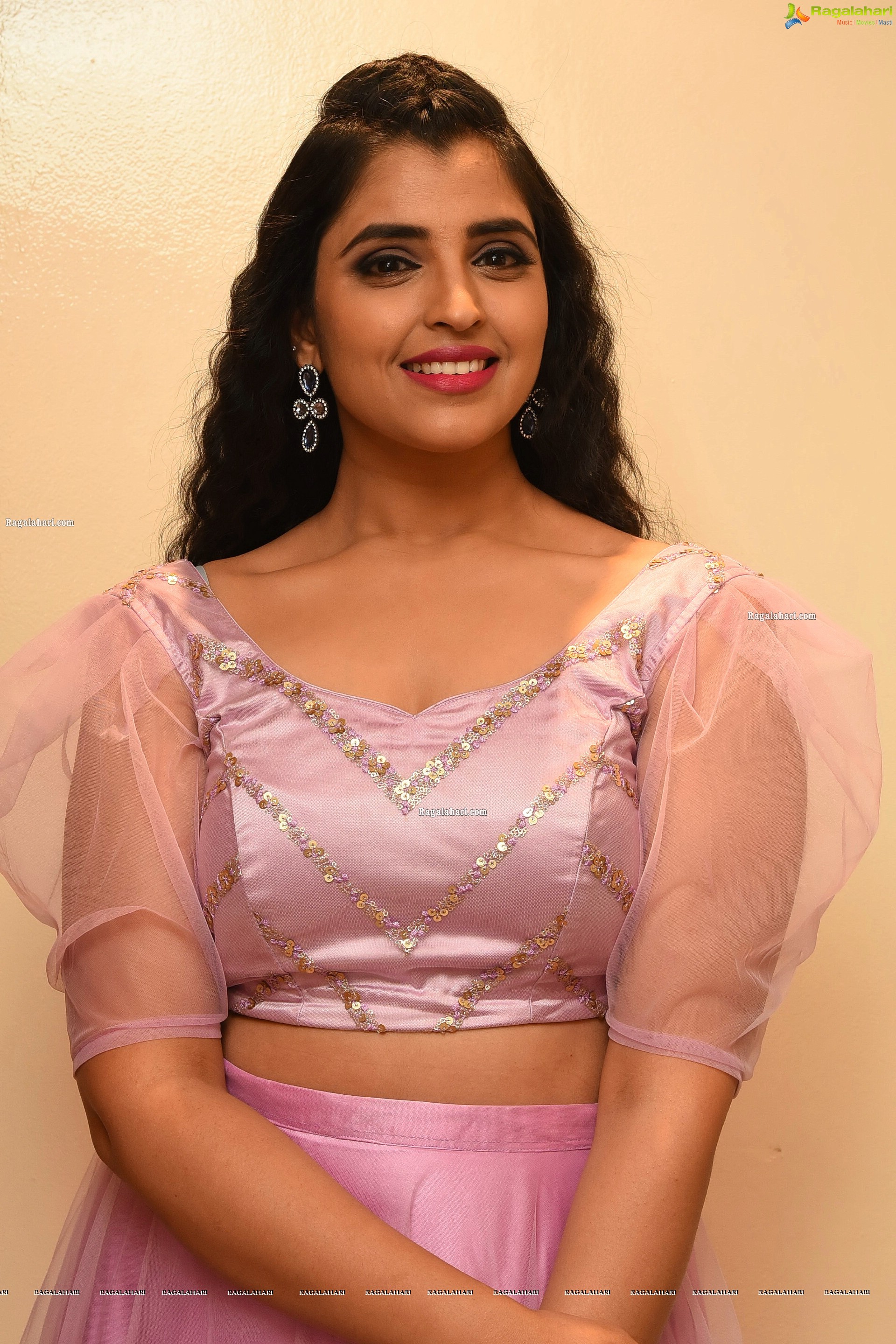 Shyamala at Bangaru Bullodu Pre-Release Event, HD Photo Gallery