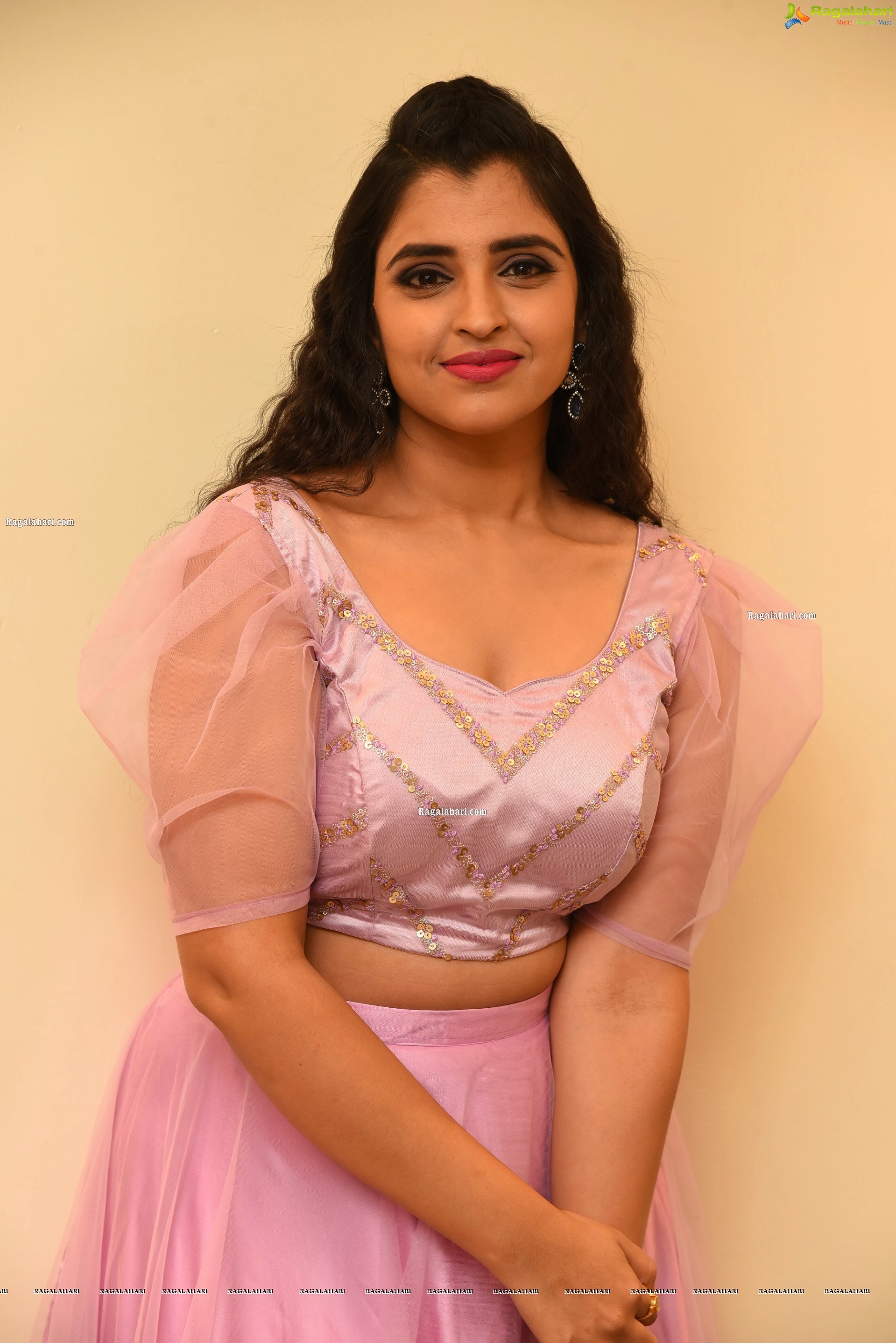 Shyamala at Bangaru Bullodu Pre-Release Event, HD Photo Gallery