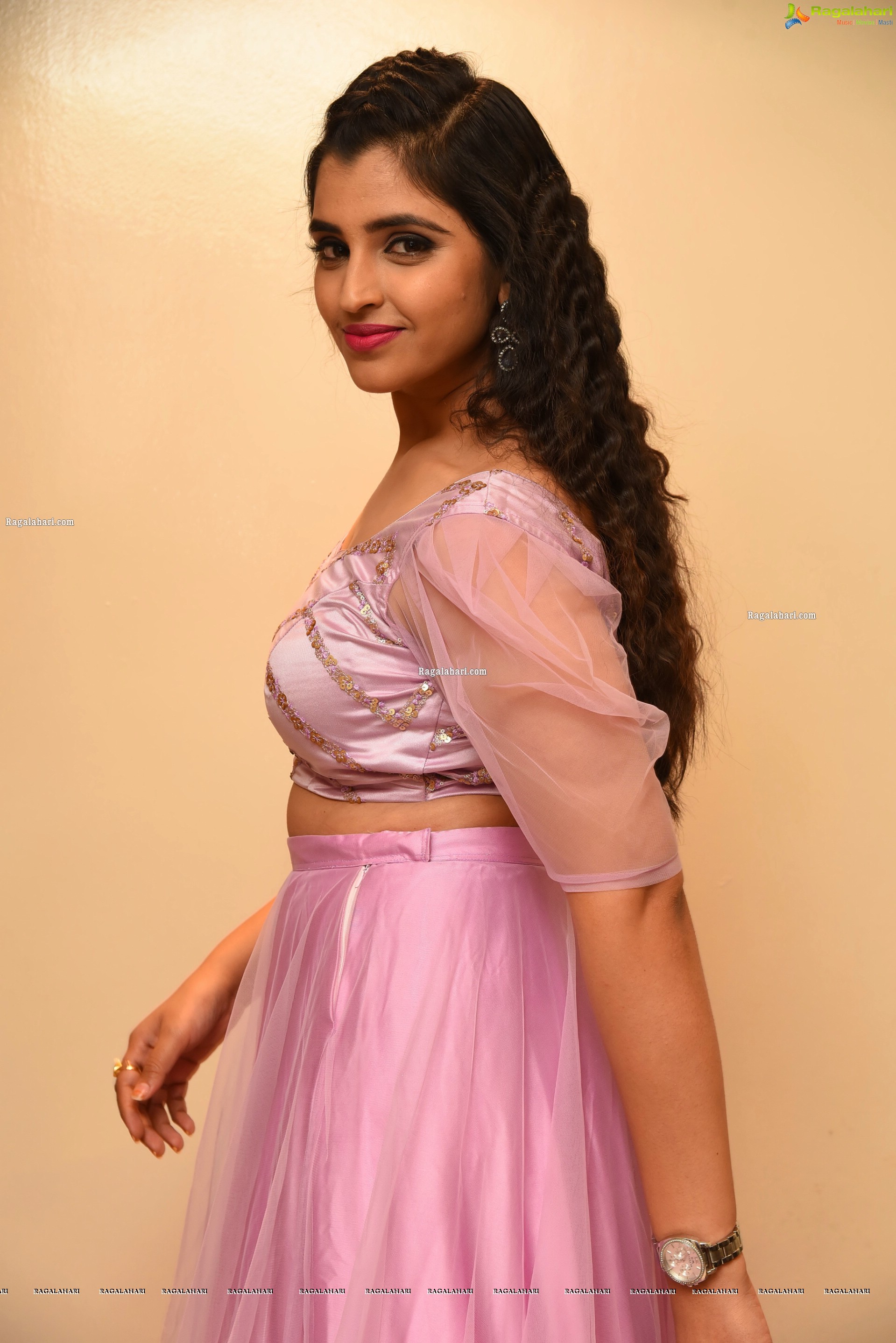 Shyamala at Bangaru Bullodu Pre-Release Event, HD Photo Gallery