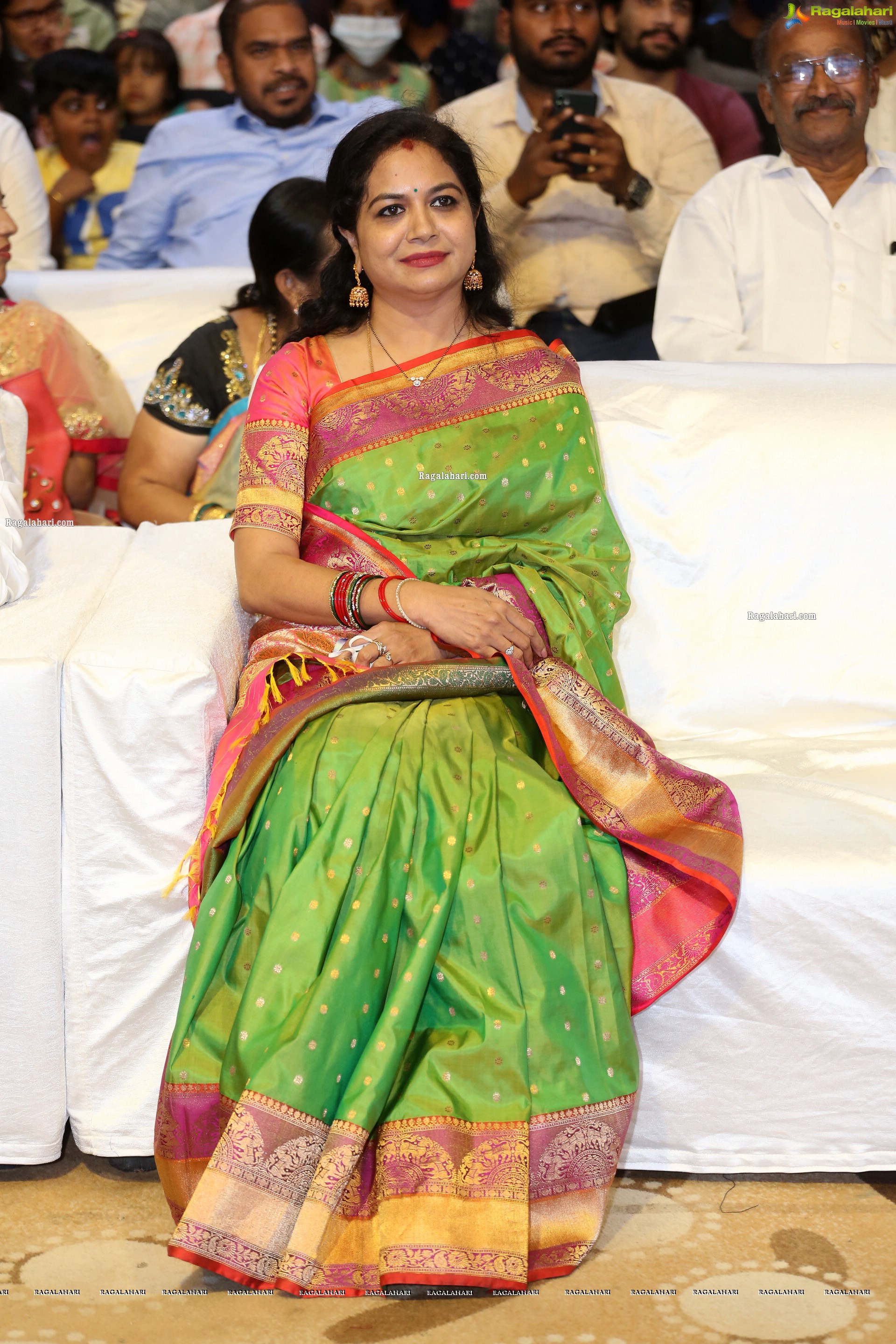 Sunitha at 30 Rojullo Preminchadam Ela Pre-Release Event, HD Stills