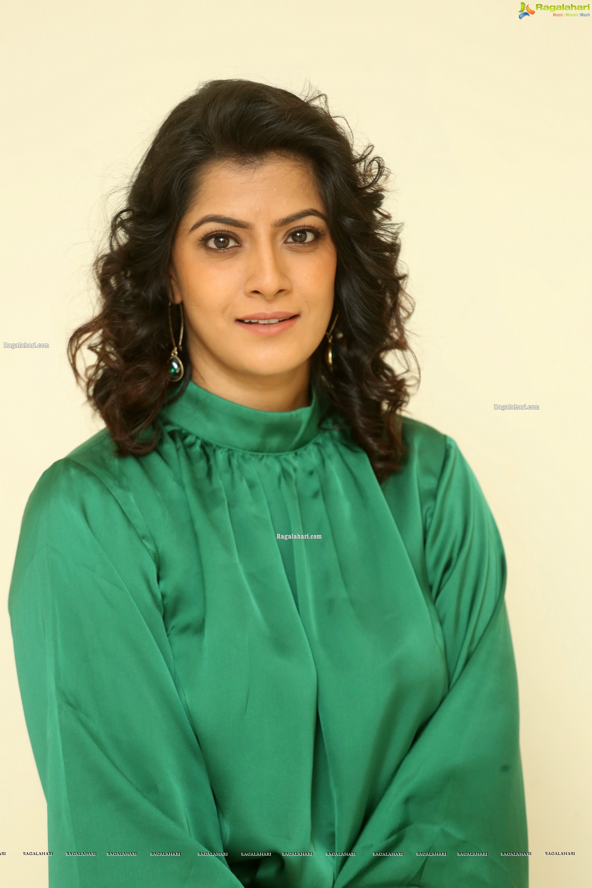 Varalakshmi Sarathkumar at Krack Movie Interview, HD Photo Gallery