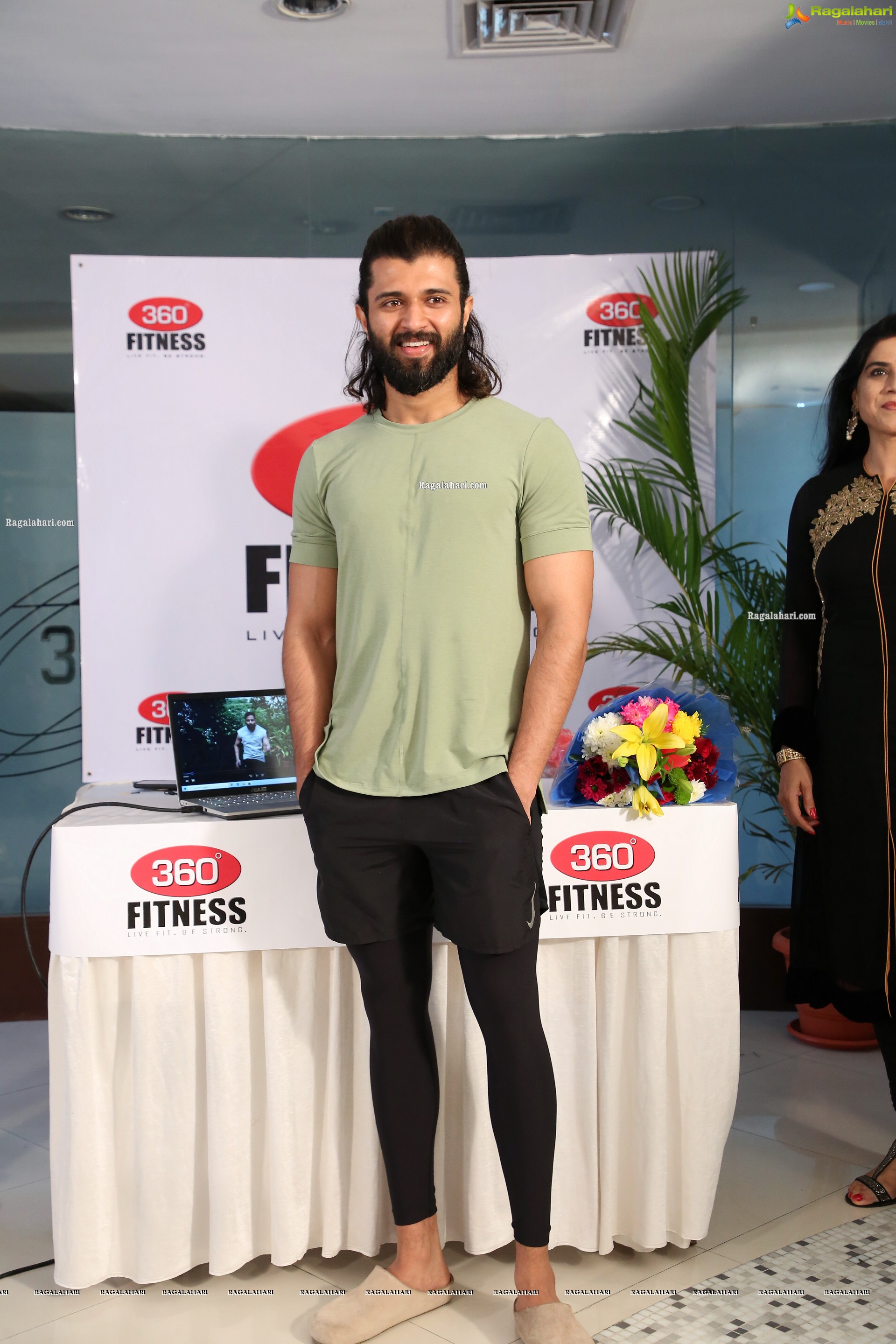 Vijay Deverakonda at 360 Degrees Fitness Website Launch, HD Photo Gallery
