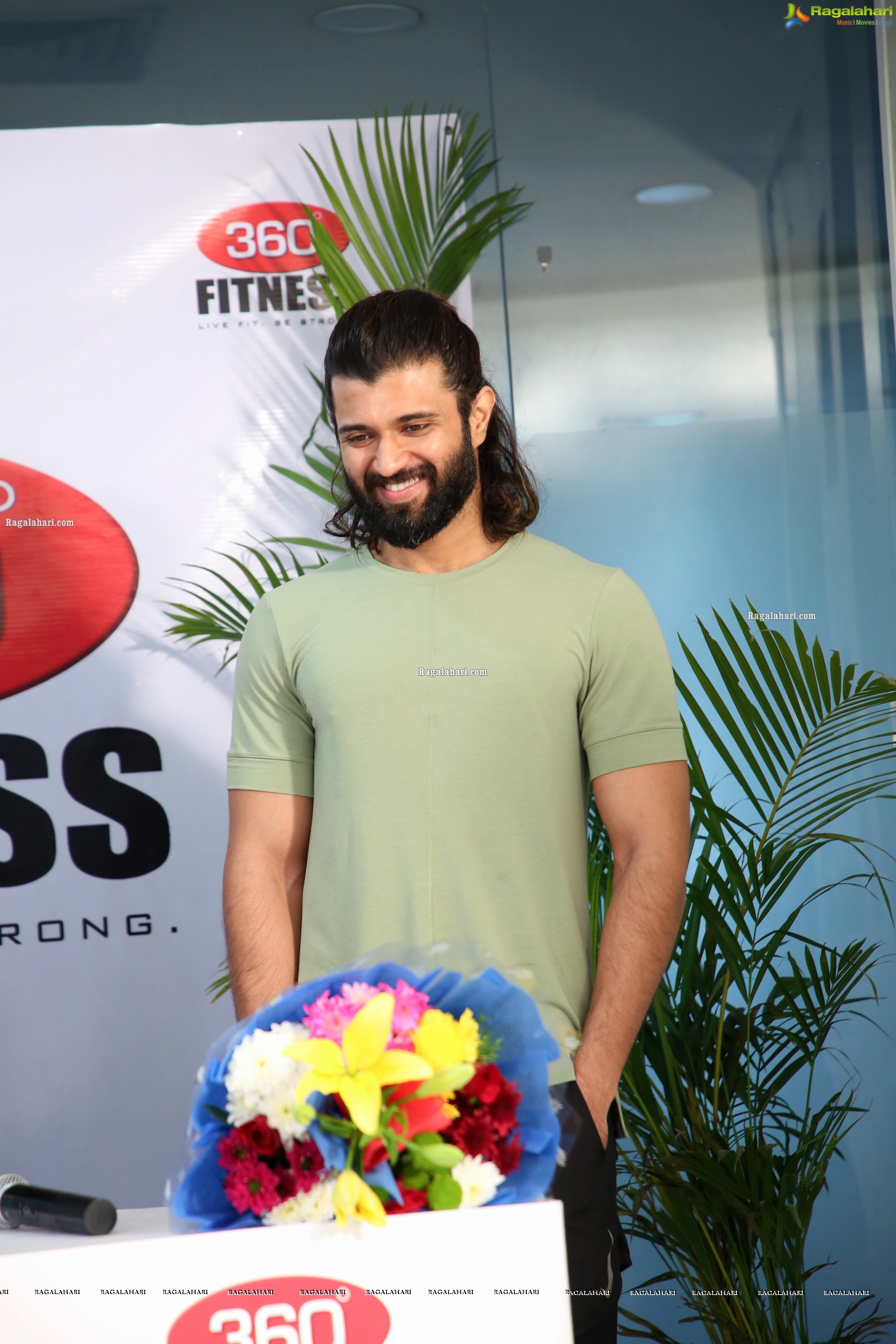 Vijay Deverakonda at 360 Degrees Fitness Website Launch, HD Photo Gallery