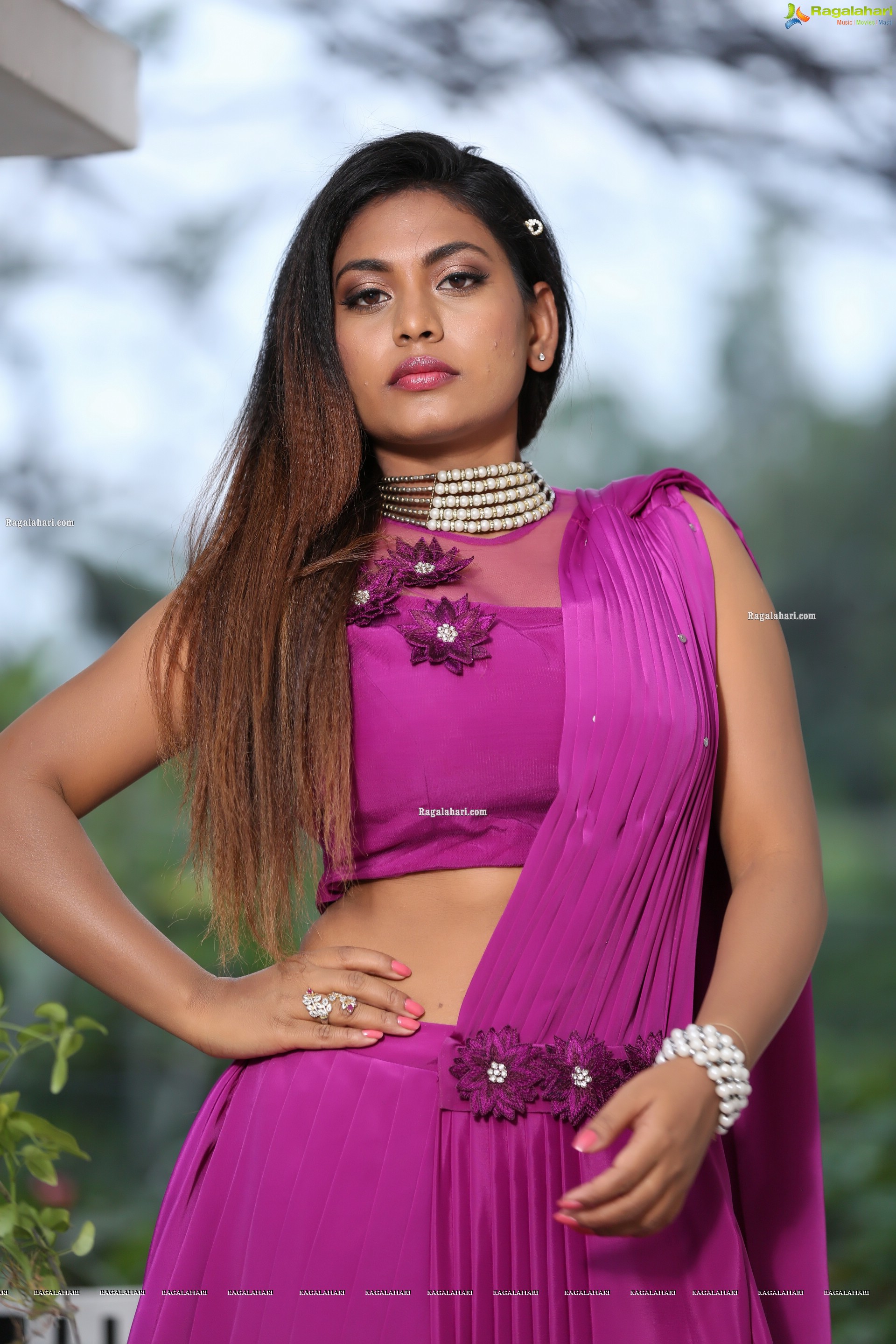 Priyanka Augustin in Purplish Pink Saree, Exclusive Photo Shoot