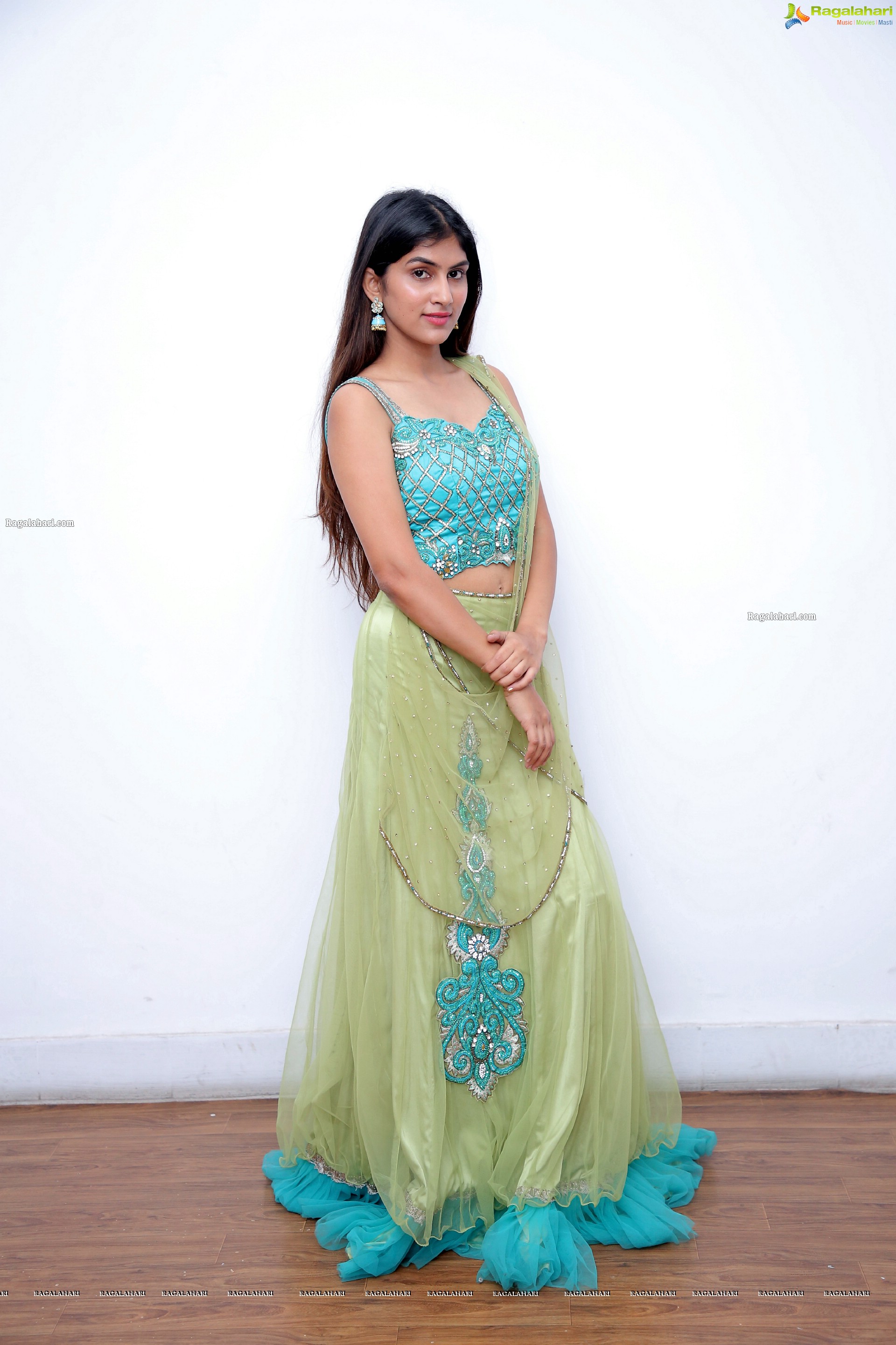 Aparna Reddy Latest Photoshoot Stills, HD Photo Gallery