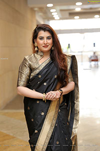 Archana Shastry HD Stills in Black Saree