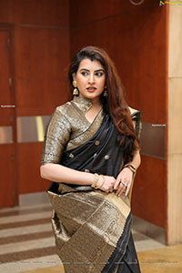 Archana Shastry HD Stills in Black Saree