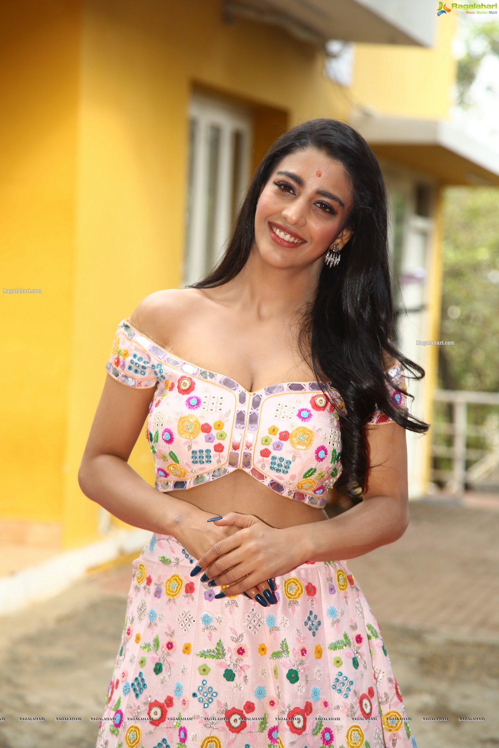 Daksha Nagarkar at Ravanasura Movie Opening, HD Photo Gallery