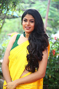 Faria Abdullah at Ravanasura Movie Opening