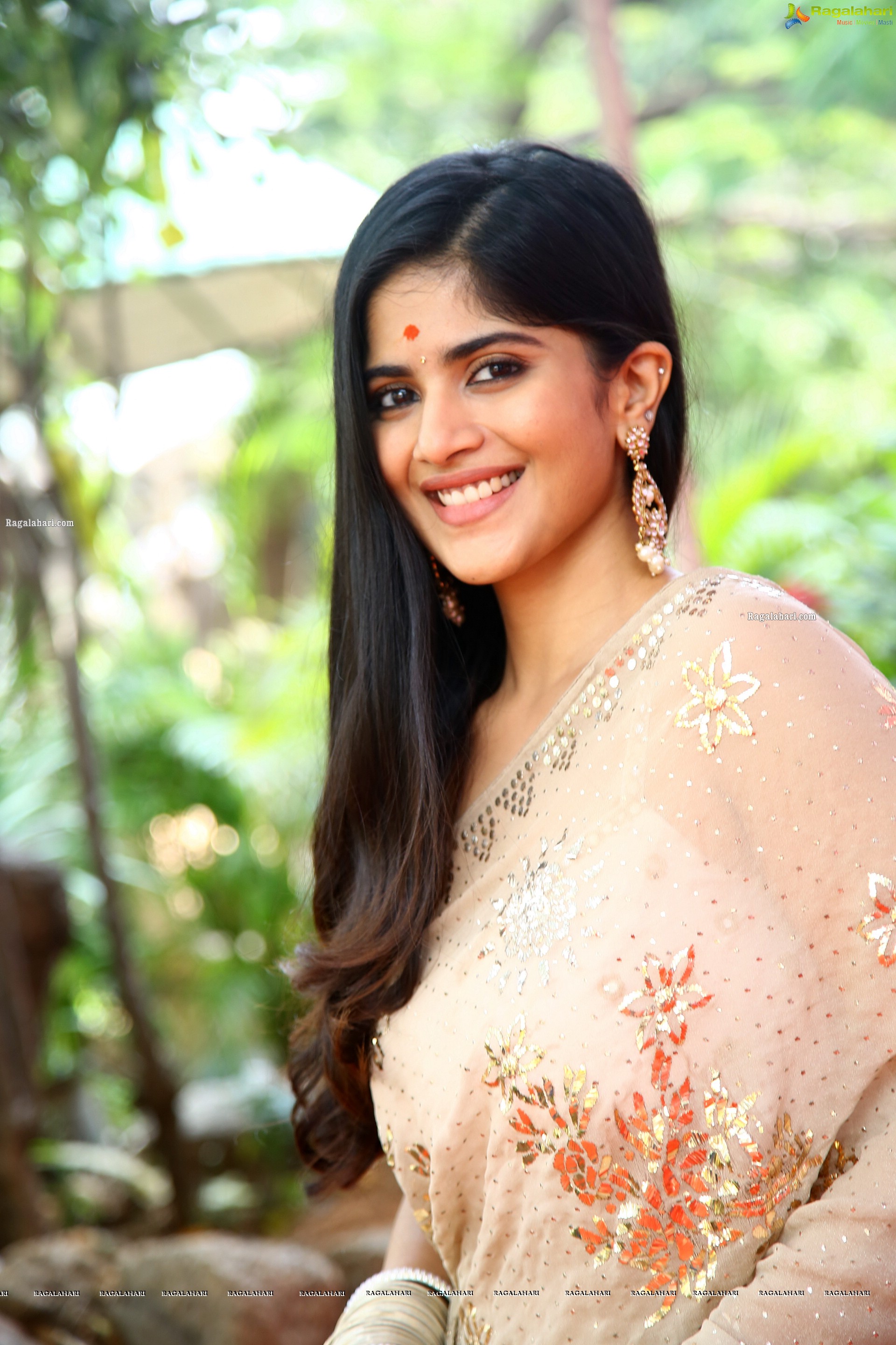 Megha Akash Latest Photoshoot Stills, HD Photo Gallery