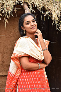 Nandhini Reddy at Seetharamapuramlo Movie Location