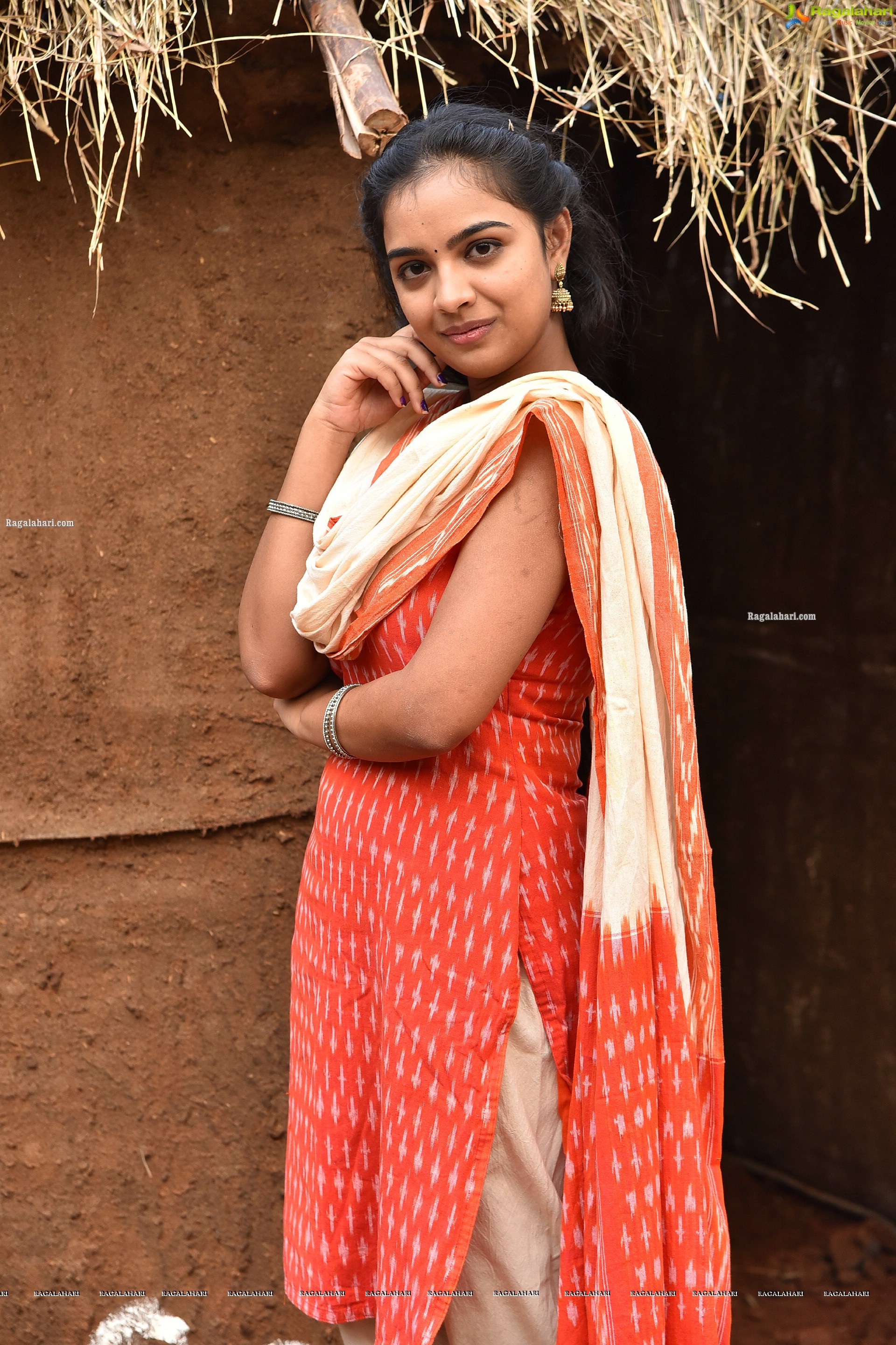 Nandhini Reddy at Seetharamapuramlo Movie Location, HD Stills