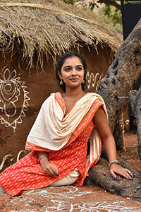 Nandhini Reddy at Seetharamapuramlo Movie Location